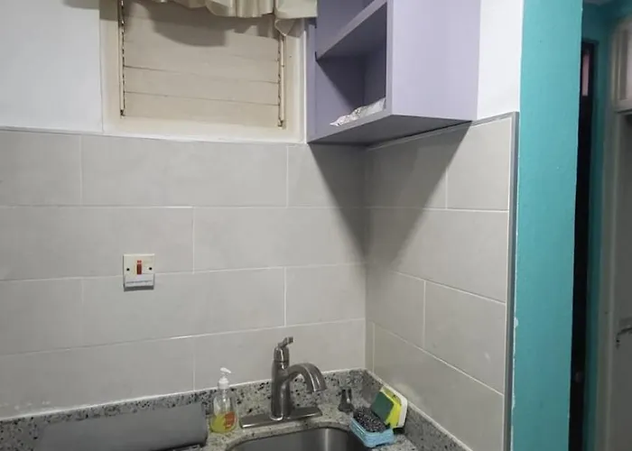 Cool's 1 Bedroom & Garden View *